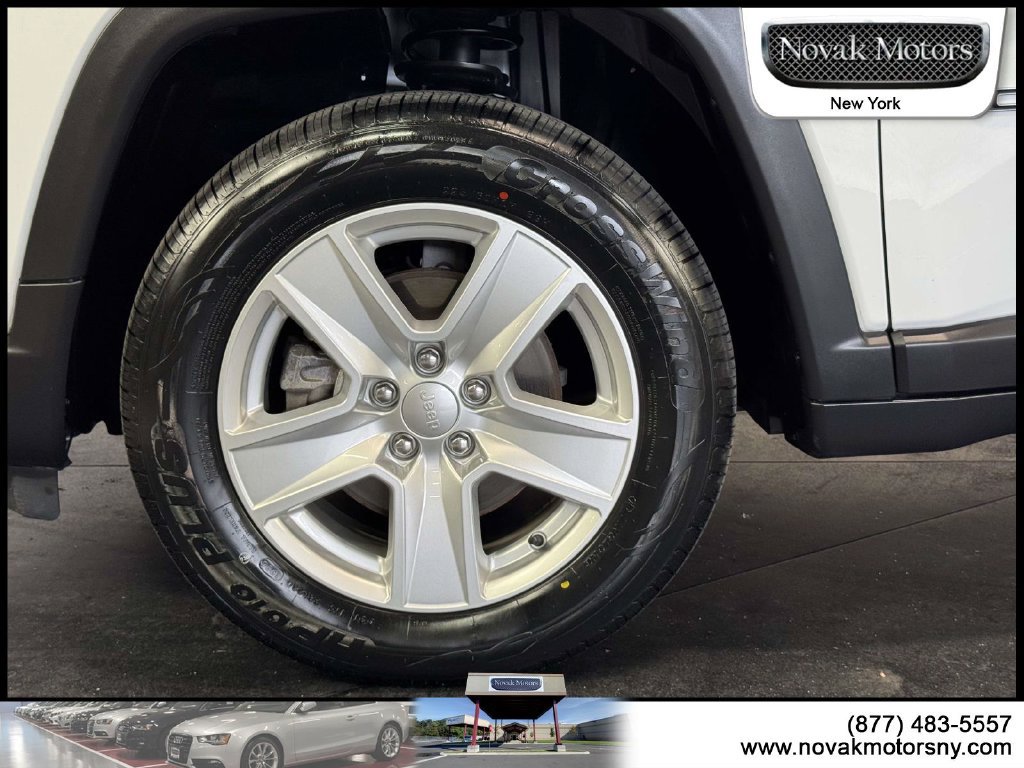 Used 2022 Jeep Compass Latitude AWD/4WD image 9