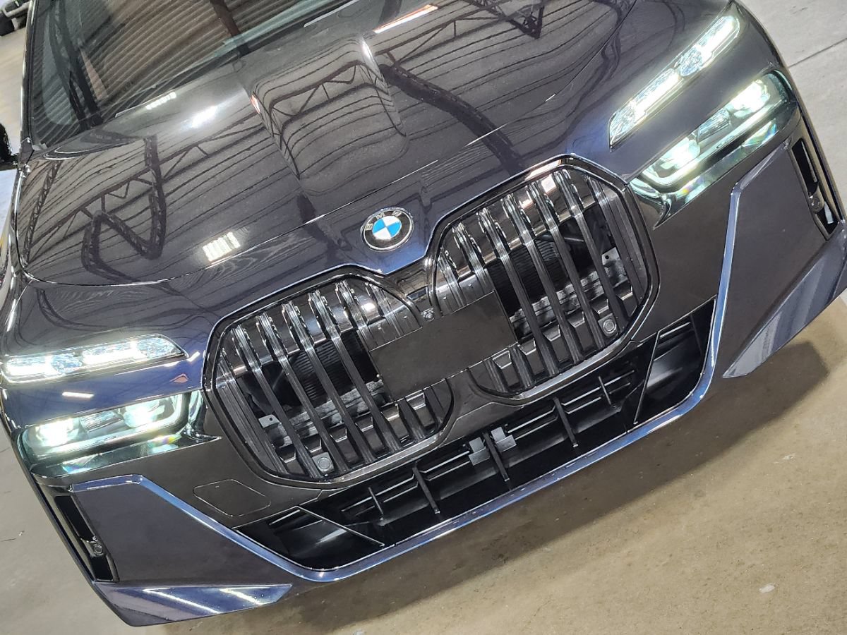 Used 2024 BMW 740i xDrive w/ Executive Package AWD/4WD image 19