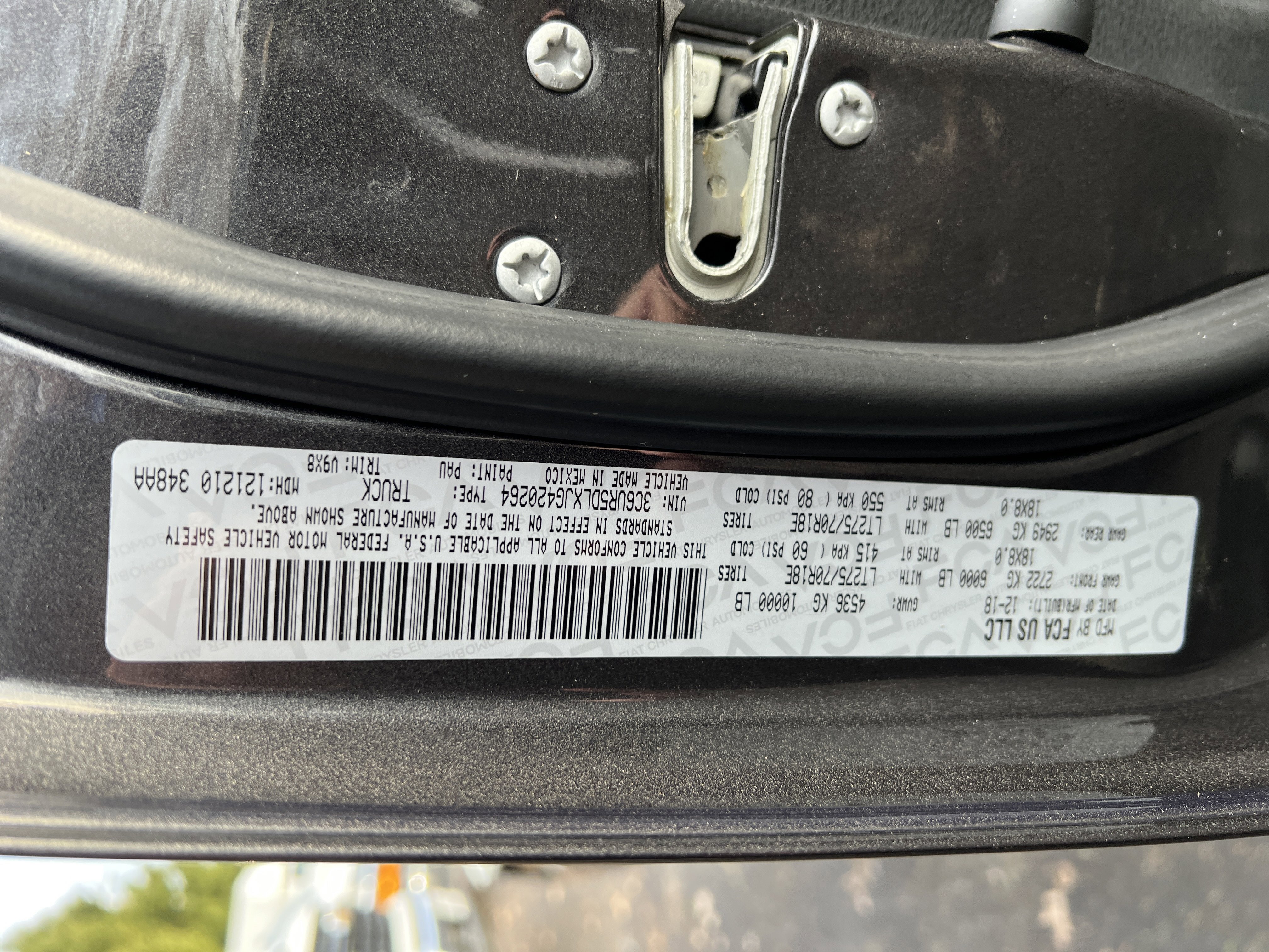 Used 2018 RAM 2500 SLT image 34