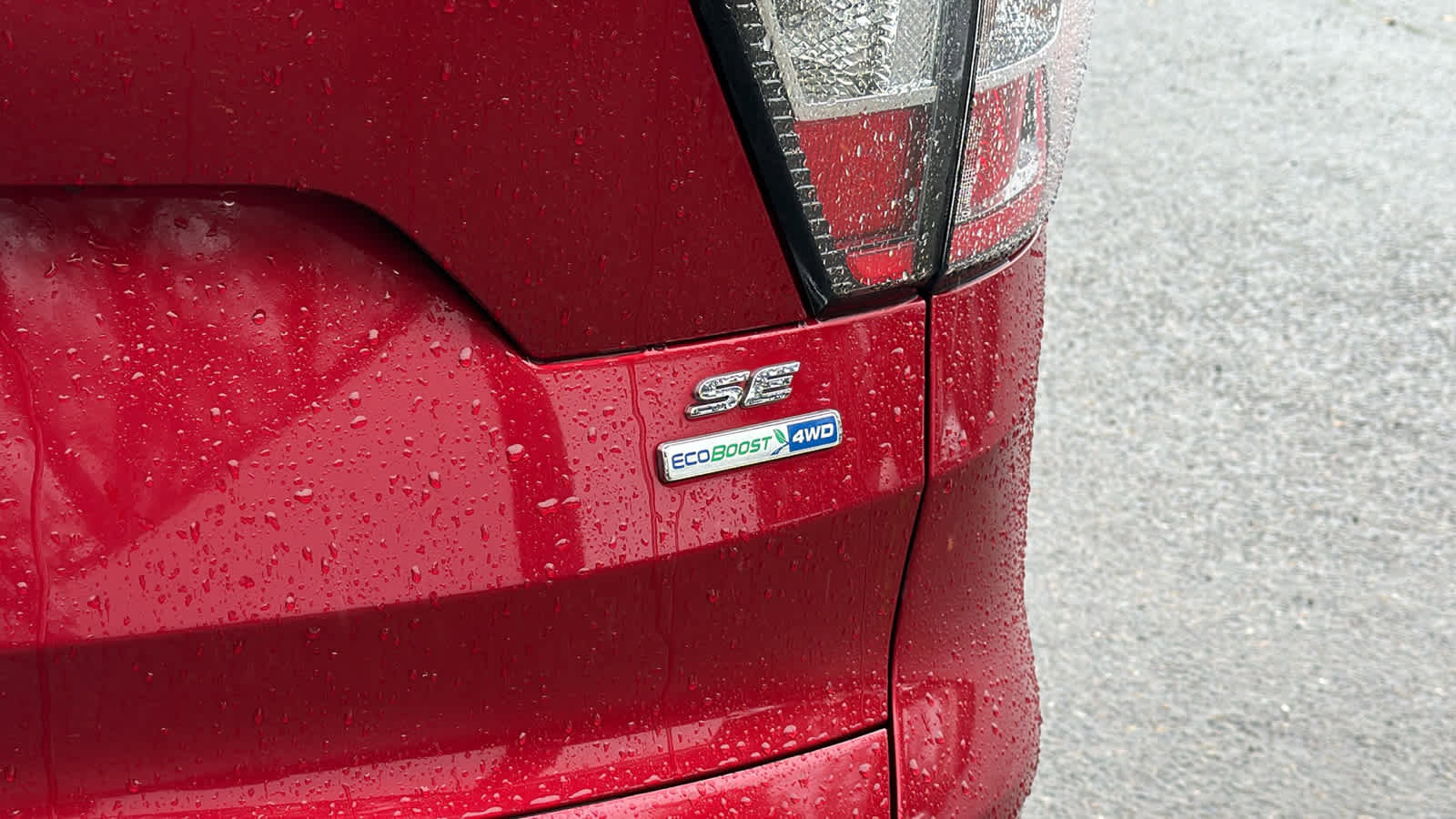 Used 2018 Ford Escape SE w/ SE Sync 3 Package image 19