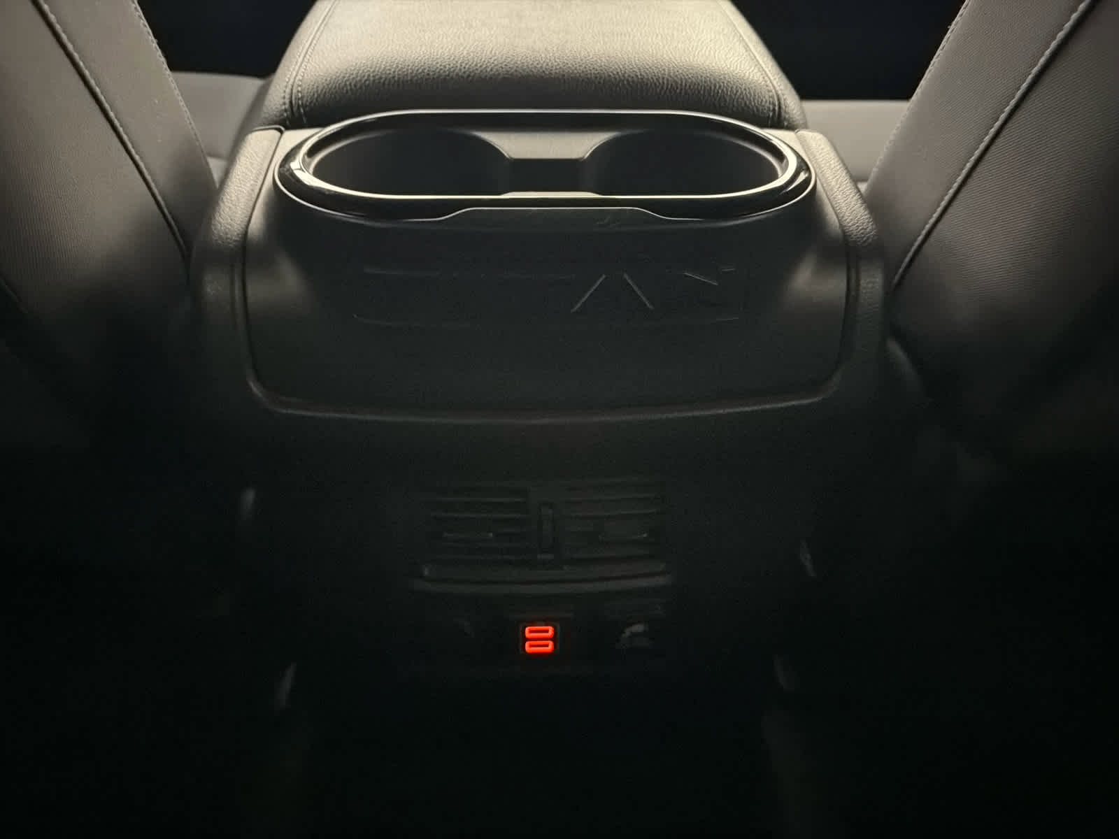 Used 2023 Nissan Titan SV w/ SV Convenience Package image 19