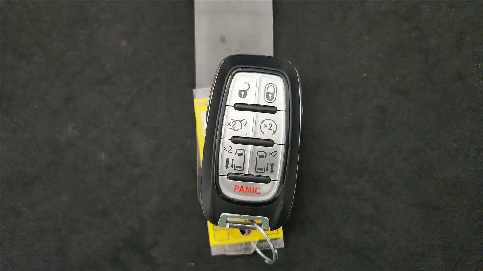 Used 2023 Chrysler Pacifica Touring-L FWD image 21