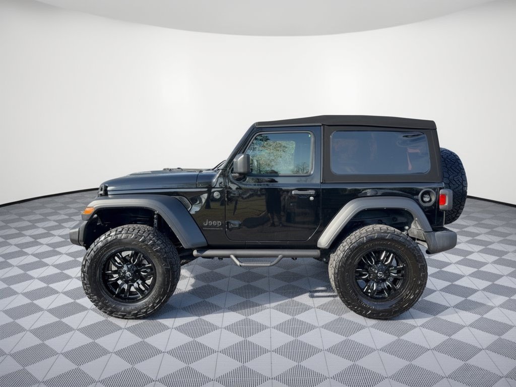 Used 2023 Jeep Wrangler Sport AWD/4WD image 2