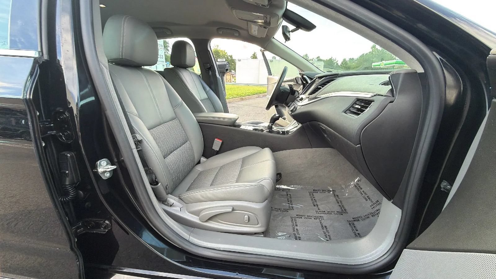 Used 2018 Chevrolet Impala LS FWD image 47