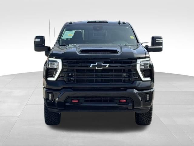 Used 2025 Chevrolet Silverado 3500 LTZ w/ Trail Boss Package image 11