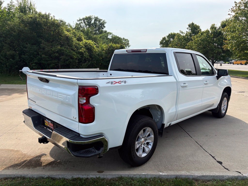 Used 2026 Chevrolet Silverado 1500 LT AWD/4WD image 9