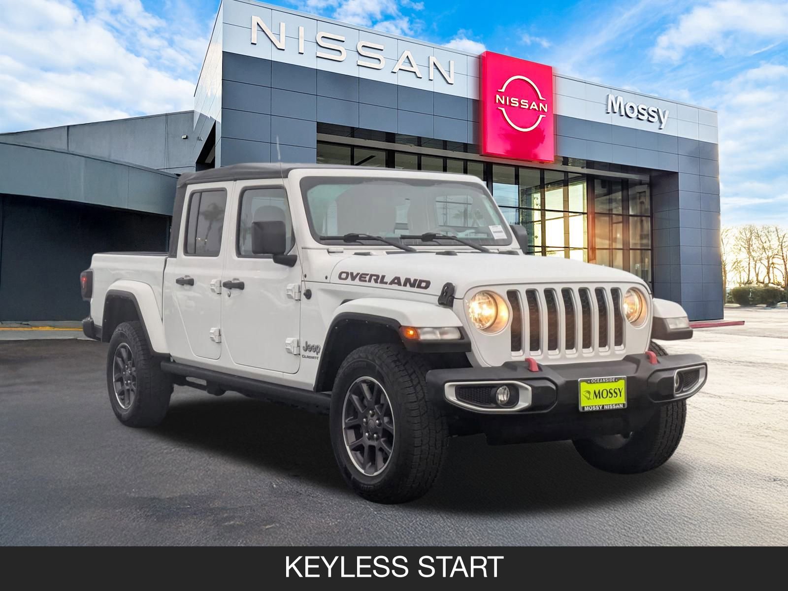 Used 2022 Jeep Gladiator Overland image 2