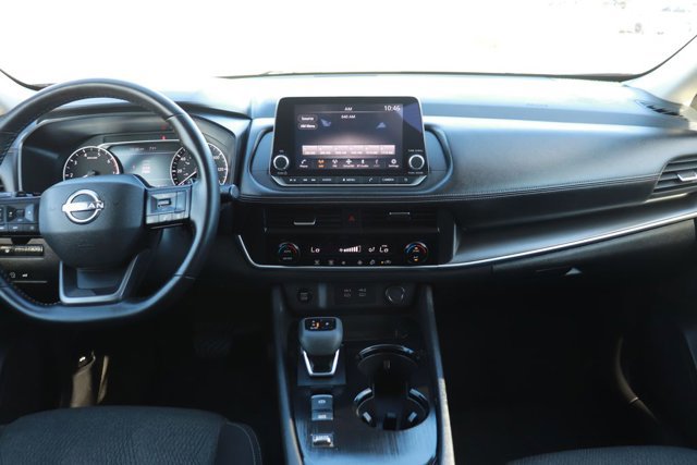 Used 2025 Nissan Rogue SV image 13