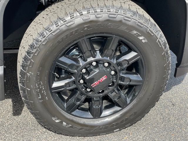 New 2026 GMC Sierra 3500 AT4 w/ AT4 Premium Plus Package AWD/4WD image 25