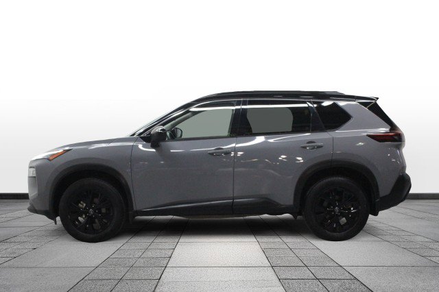 Used 2023 Nissan Rogue SV w/ SV Premium B Package image 4