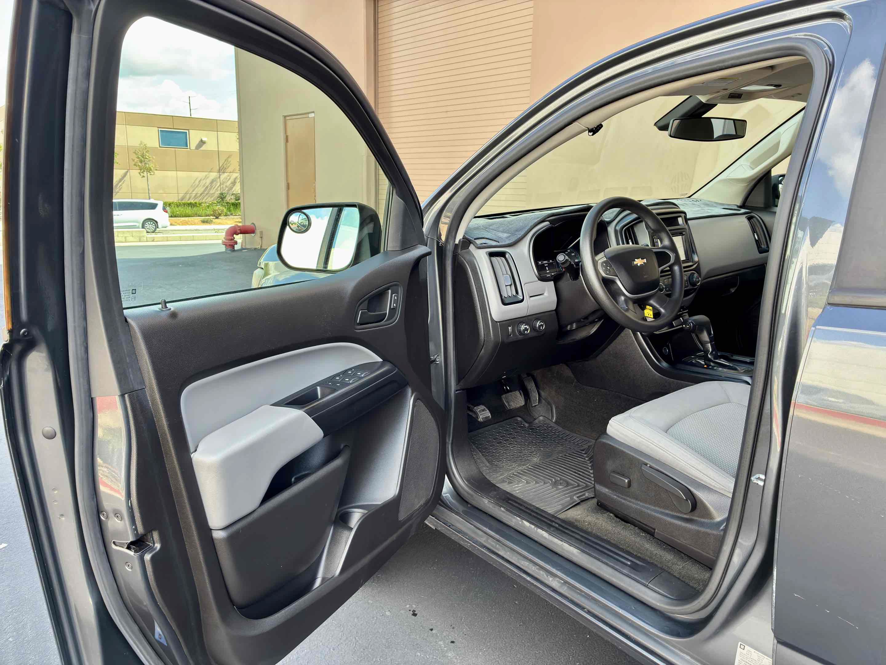 Used 2017 Chevrolet Colorado W/T w/ WT Convenience Package AWD/4WD image 27