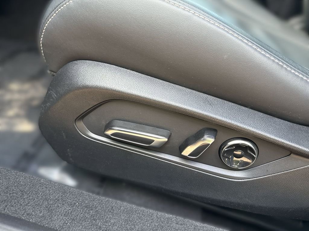 Used 2025 Acura TLX w/ Technology Package FWD image 14