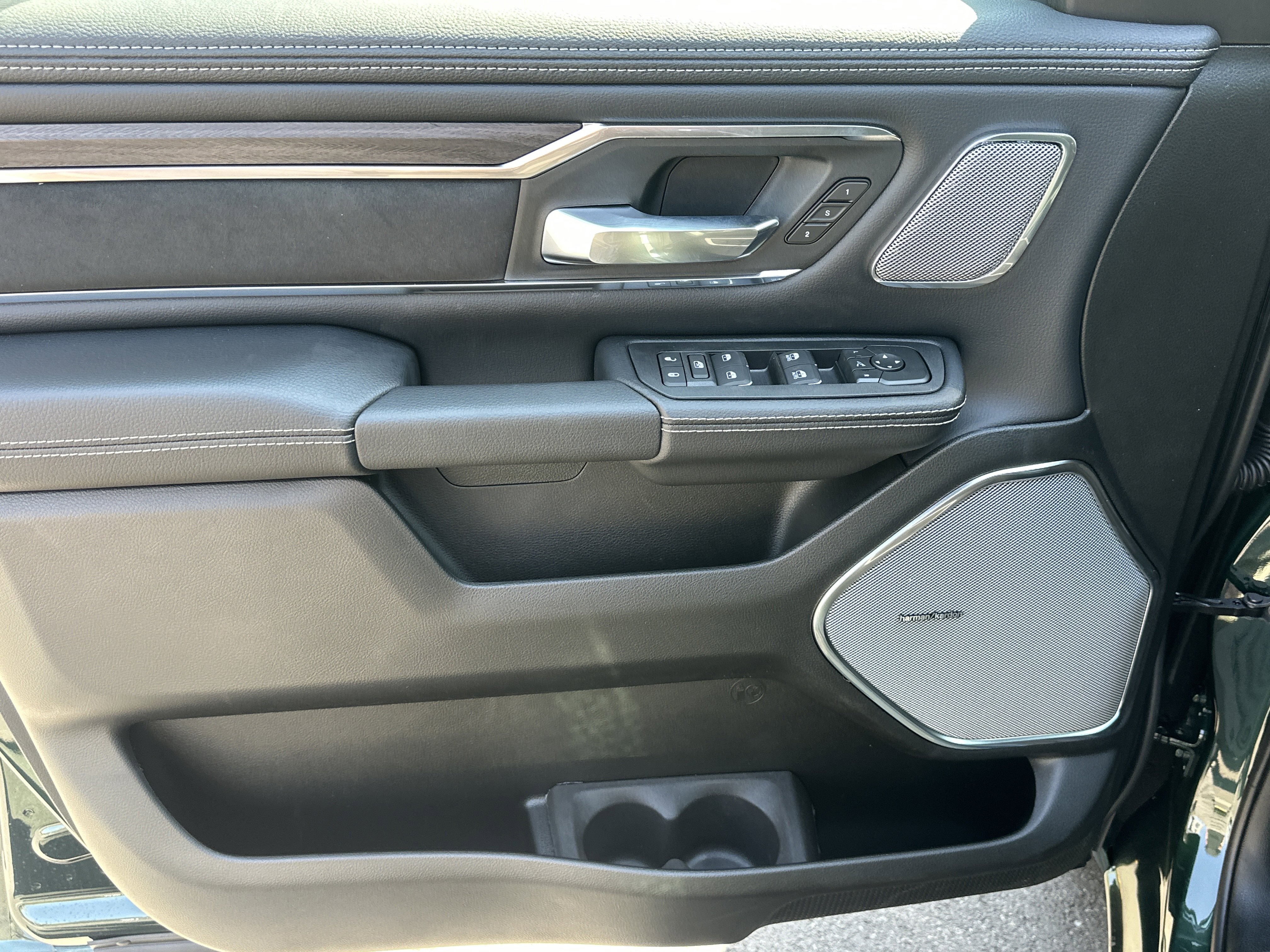 New 2026 RAM 1500 Laramie w/ Night Edition AWD/4WD image 28