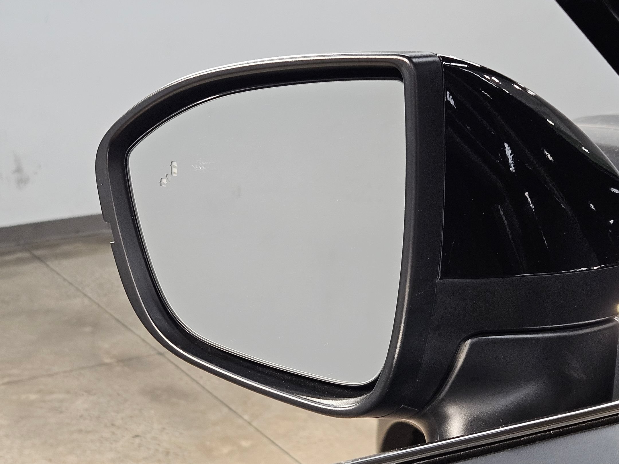 Used 2024 Nissan Pathfinder SV AWD/4WD image 22