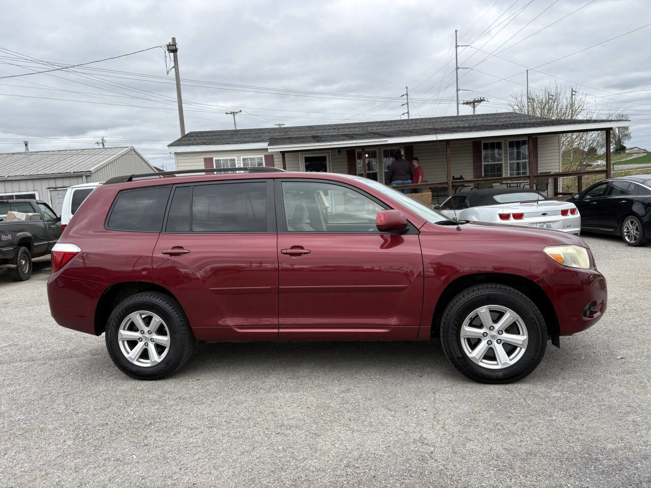 Used 2009 Toyota Highlander 2WD w/ Extra Value Pkg 2 image 2