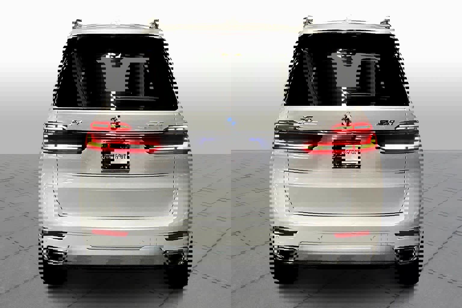 Used 2024 BMW X7 xDrive40i AWD/4WD image 5