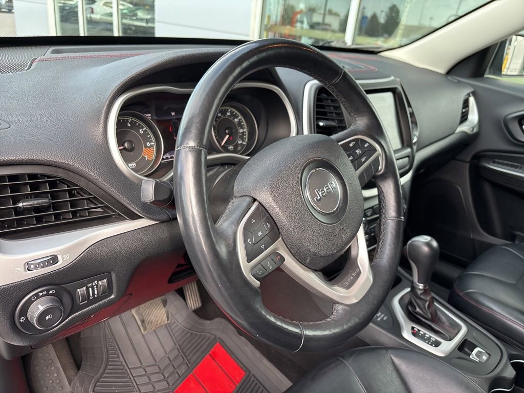 Used 2014 Jeep Cherokee Trailhawk w/ Leather Interior Group image 7