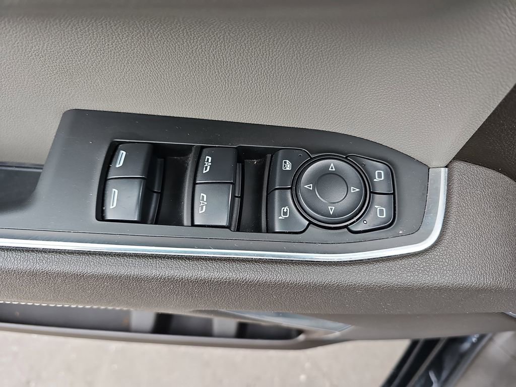 Used 2025 GMC Sierra 1500 SLT image 31