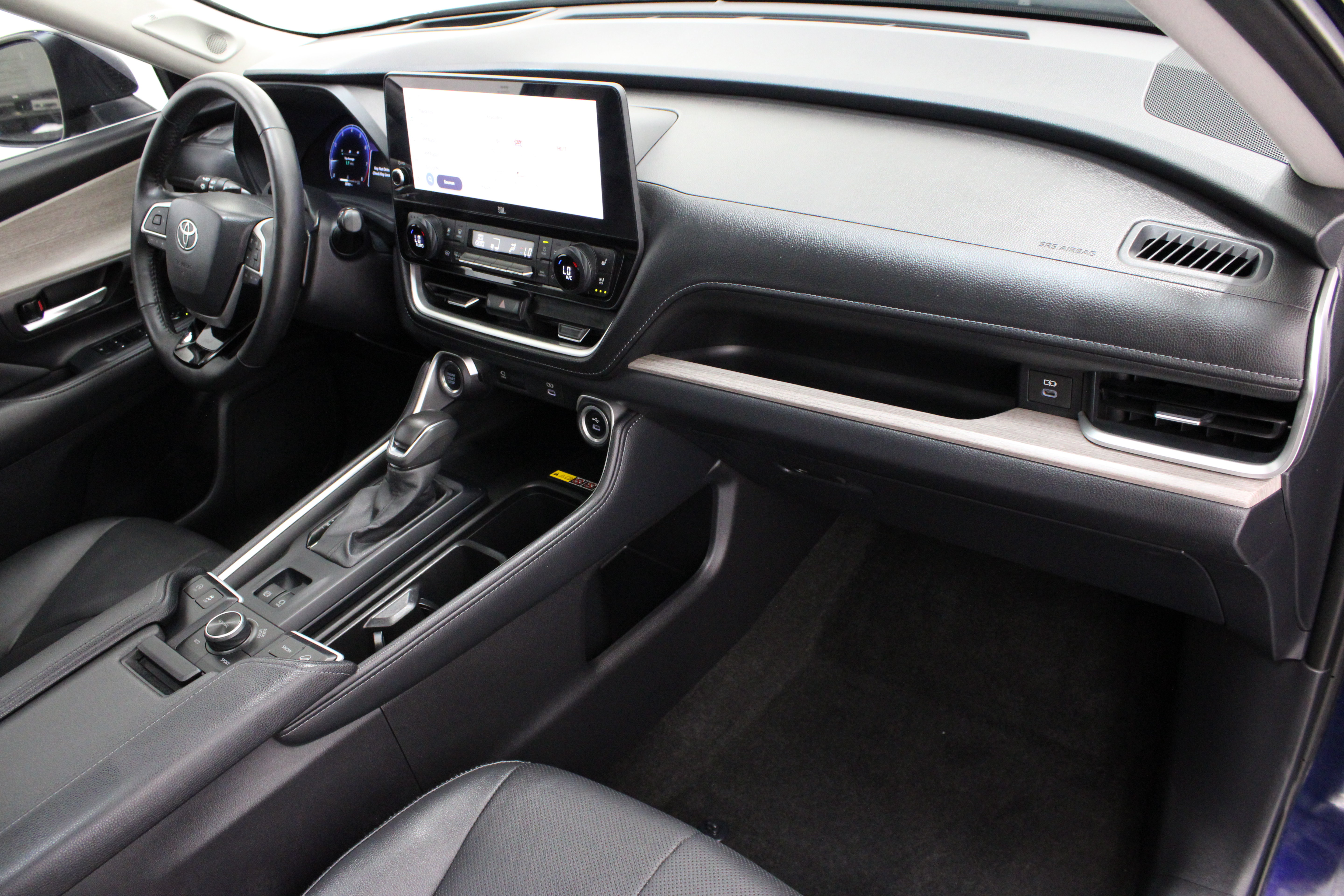 Used 2026 Toyota Grand Highlander AWD image 40