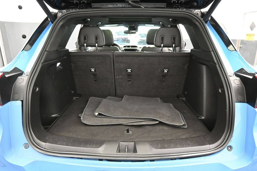 Used 2023 Chevrolet TrailBlazer RS w/ Sun and Liftgate Package FWD image 35