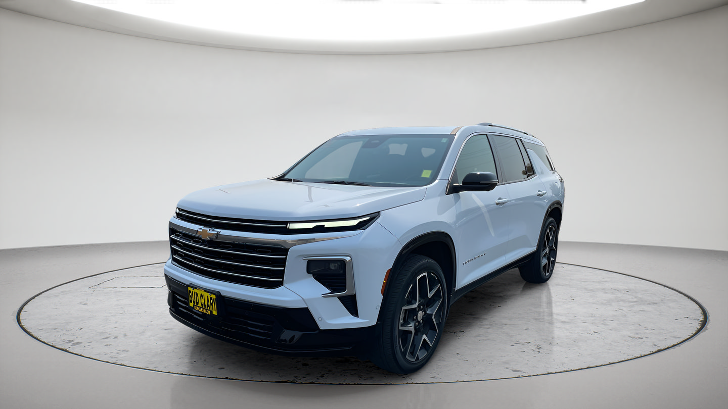 Used 2026 Chevrolet Traverse High Country w/ LPO, Floor Liner Package AWD/4WD image 7