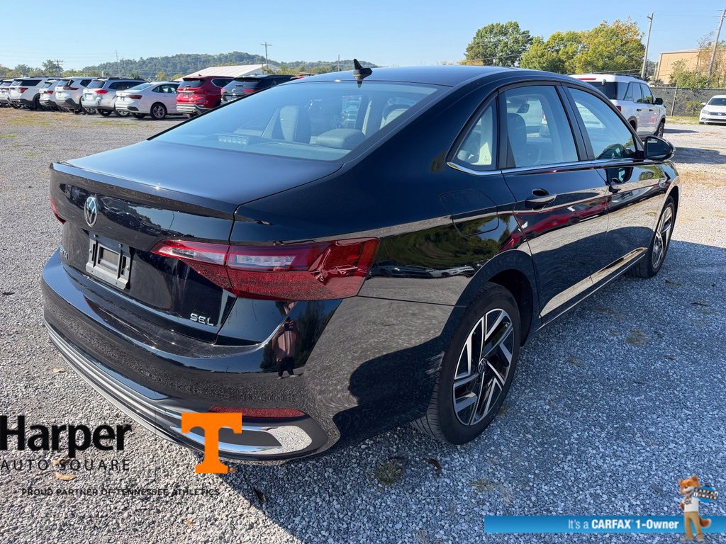 Used 2023 Volkswagen Jetta SEL FWD image 5