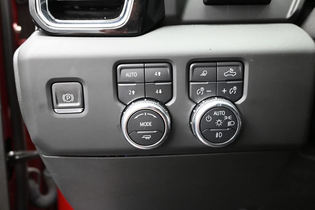 Used 2024 GMC Sierra 1500 Denali w/ Technology Package AWD/4WD image 20