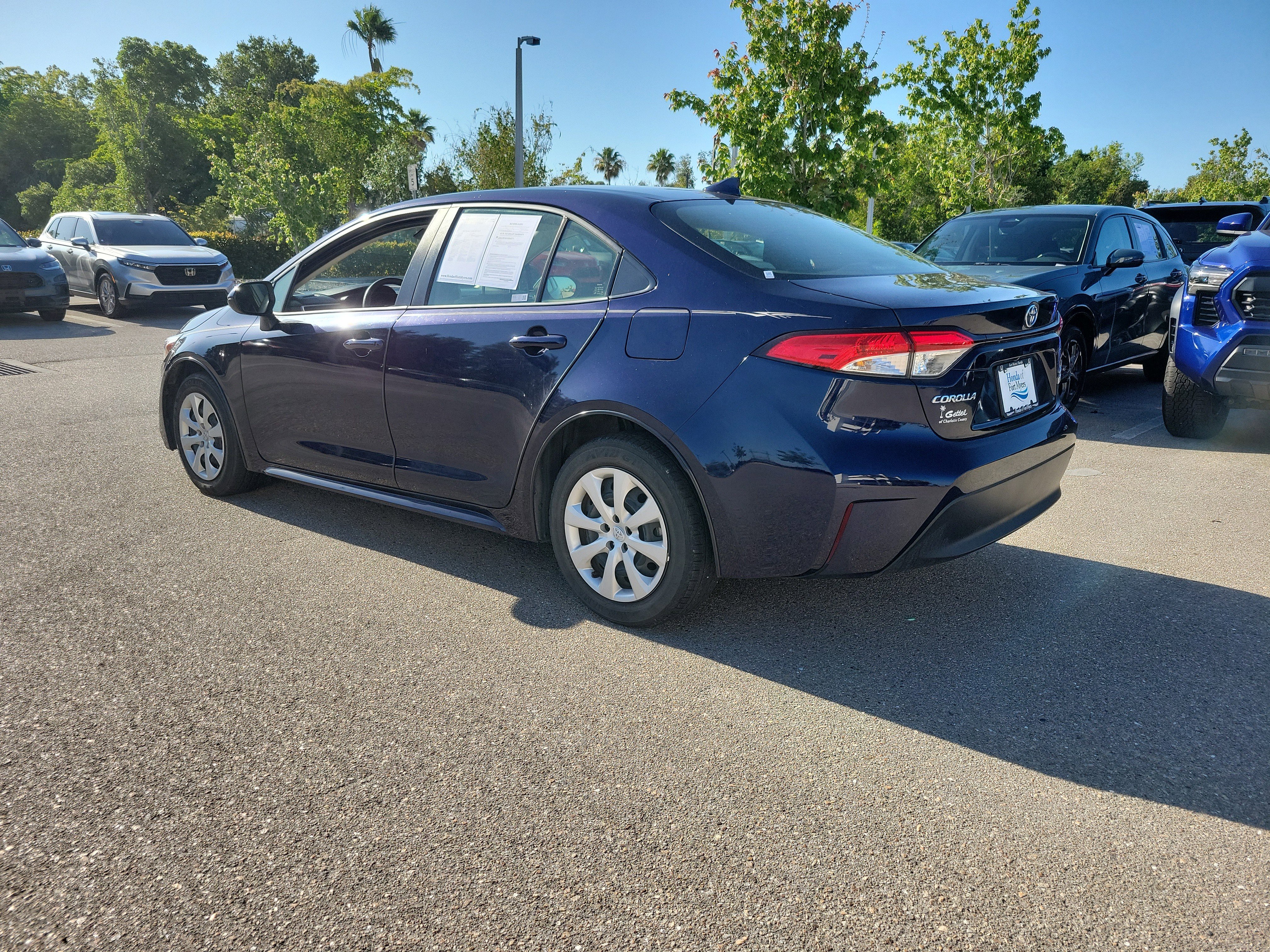 Used 2023 Toyota Corolla LE FWD image 4