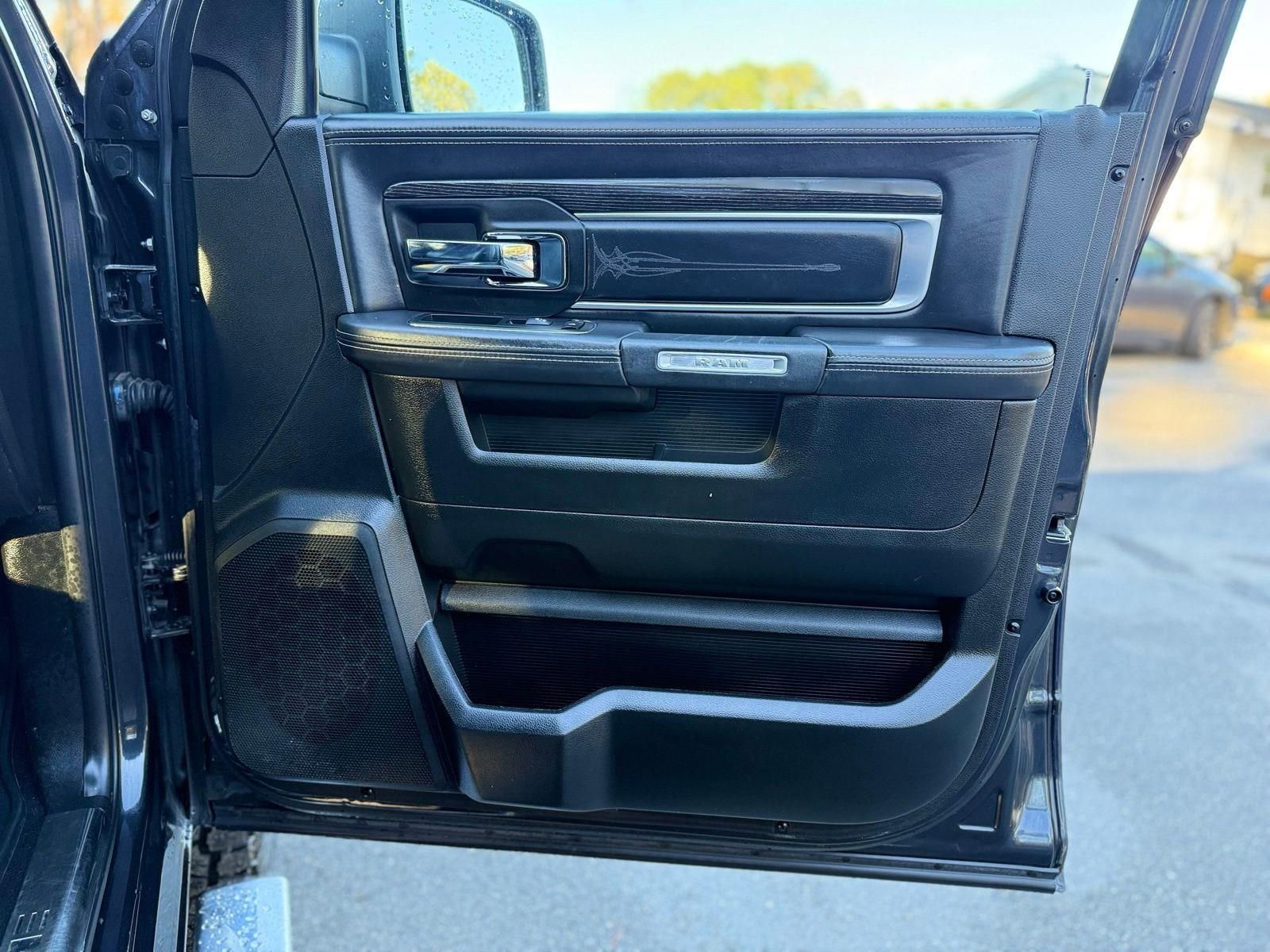 Used 2018 RAM 2500 Limited image 27