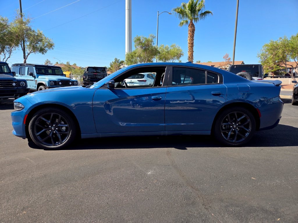 Used 2023 Dodge Charger SXT w/ Blacktop Package RWD image 3