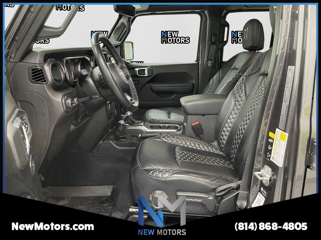Used 2023 Jeep Gladiator Sport AWD/4WD image 7