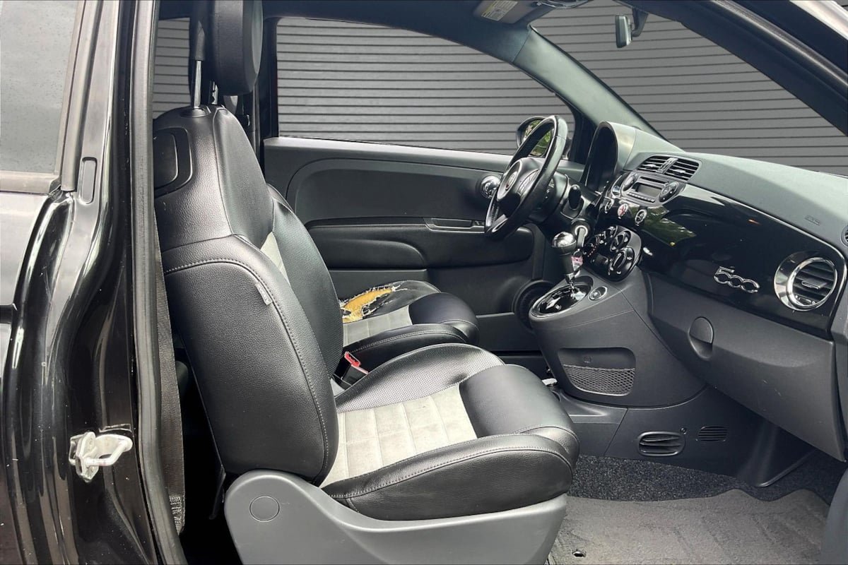Used 2013 FIAT 500 Sport FWD image 25