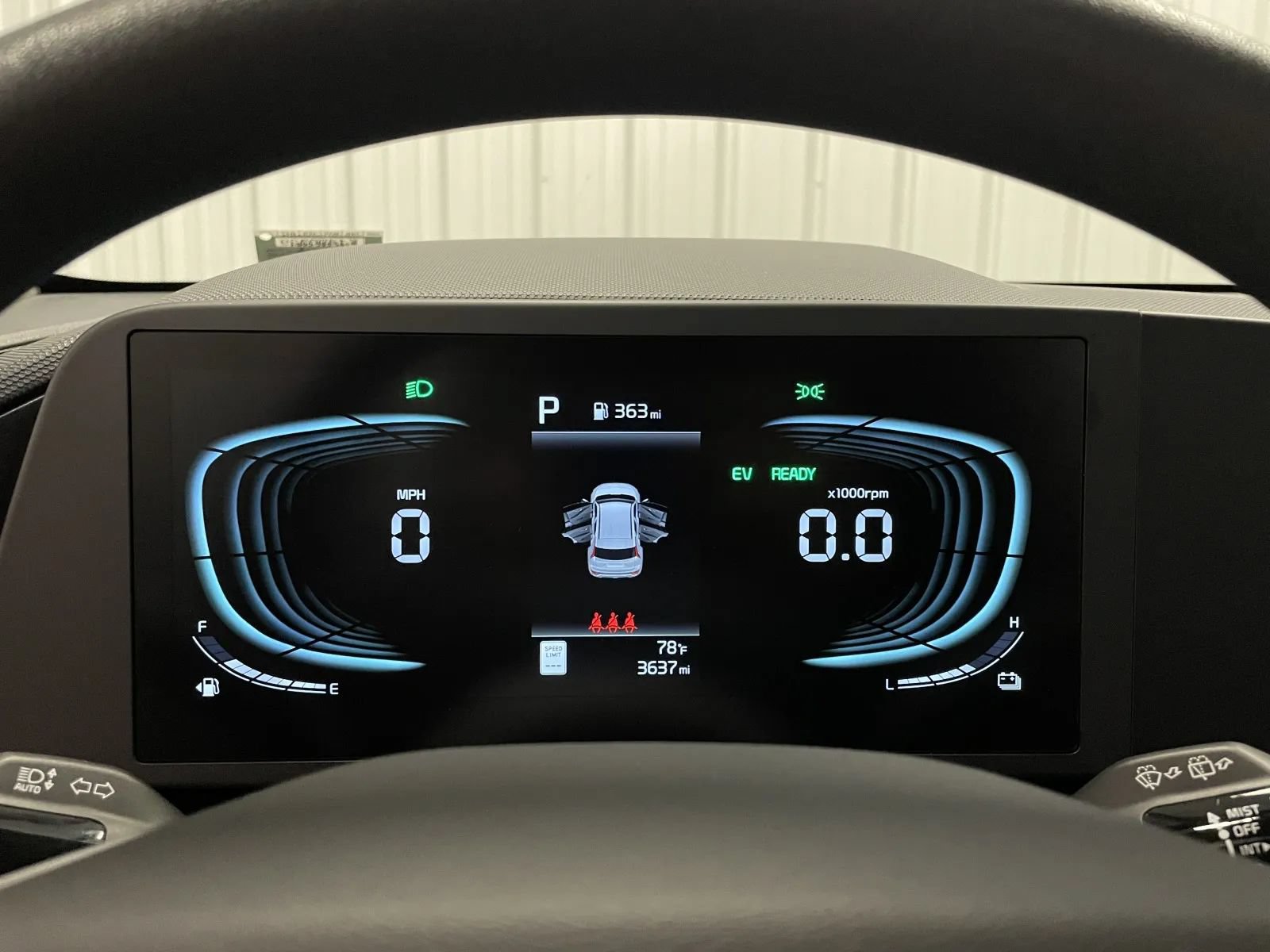 Used 2026 Kia Niro LX FWD image 23