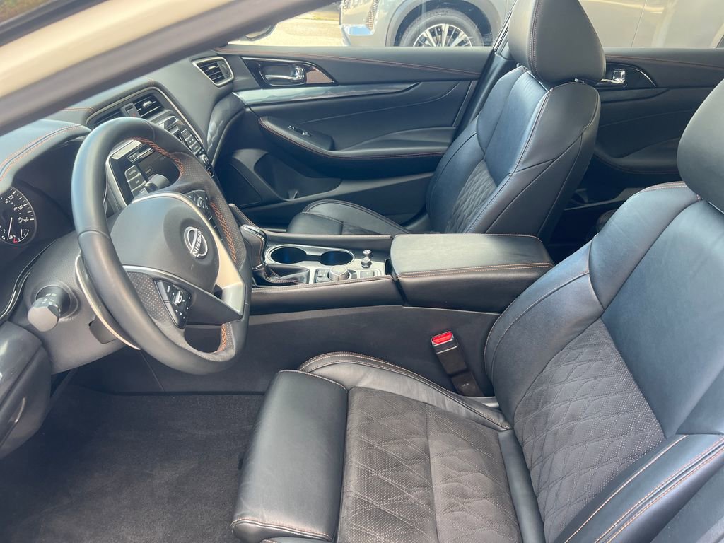 Certified 2023 Nissan Maxima SR w/ Sport Mat Group FWD image 4