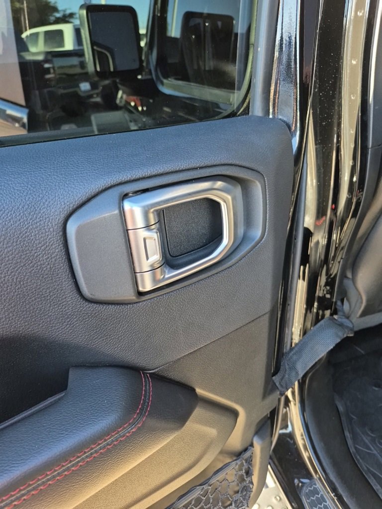 Used 2018 Jeep Wrangler Unlimited Rubicon image 12