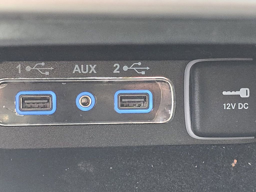 Used 2022 Jeep Grand Cherokee Laredo X image 32