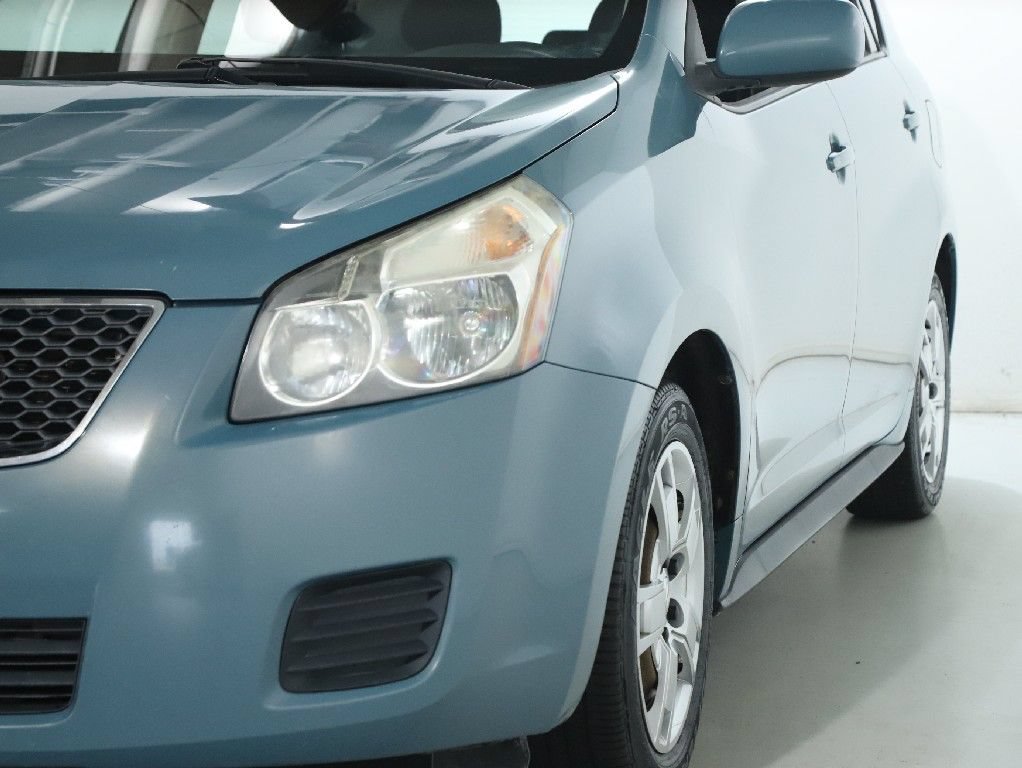 Used 2009 Pontiac Vibe w/ Preferred Package FWD image 4