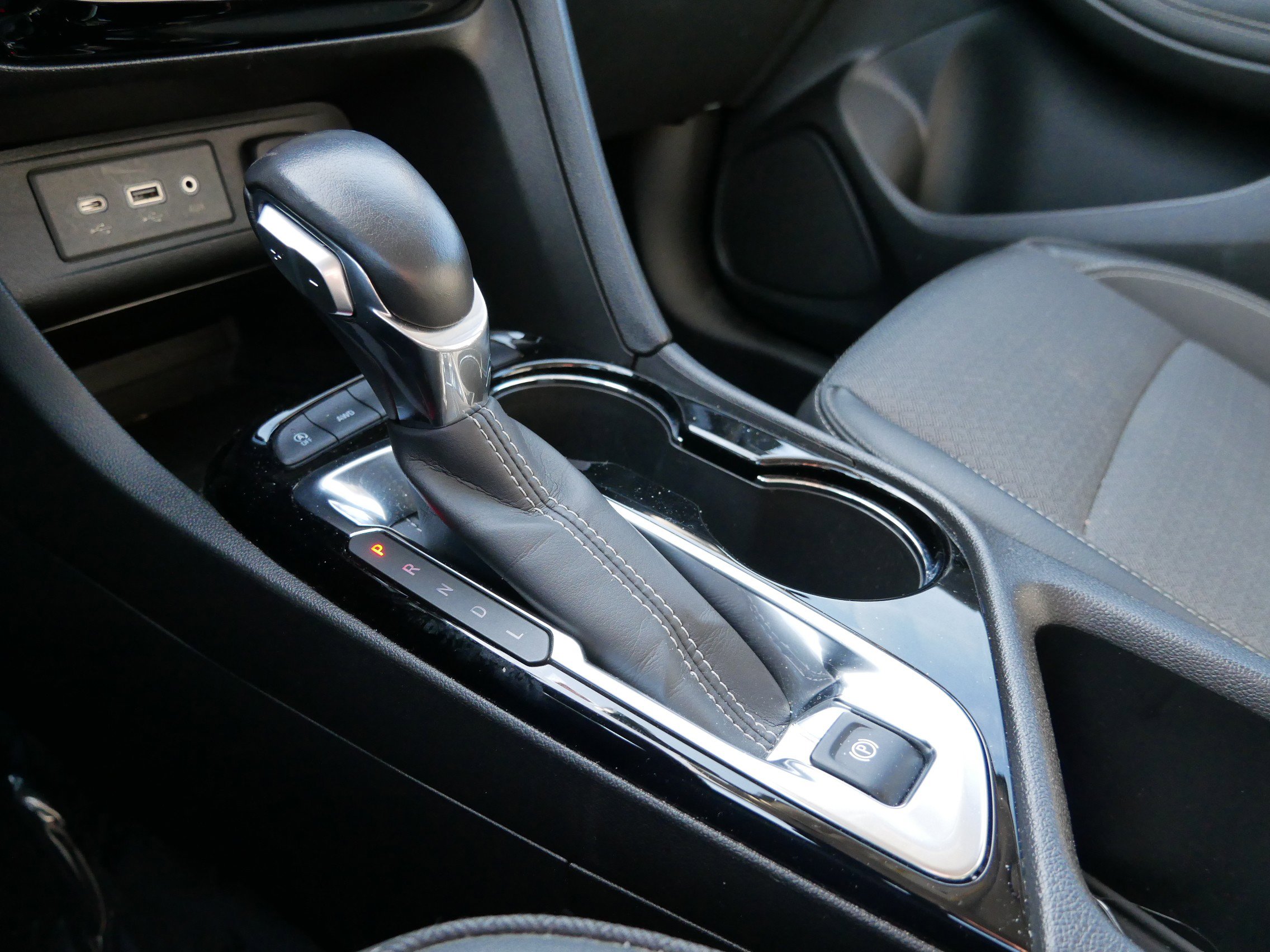 Used 2021 Buick Encore GX Select image 21