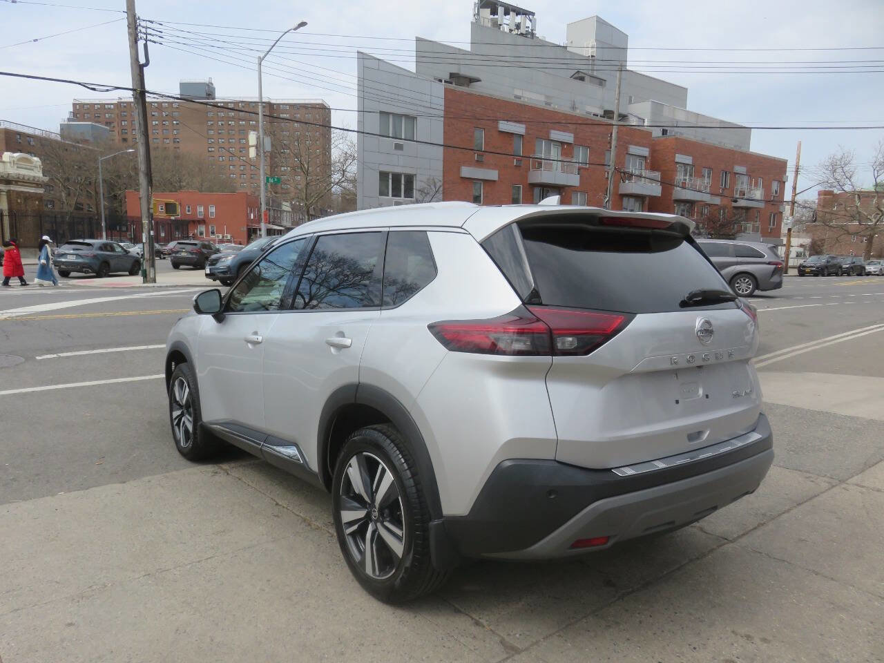 Used 2021 Nissan Rogue SL image 5