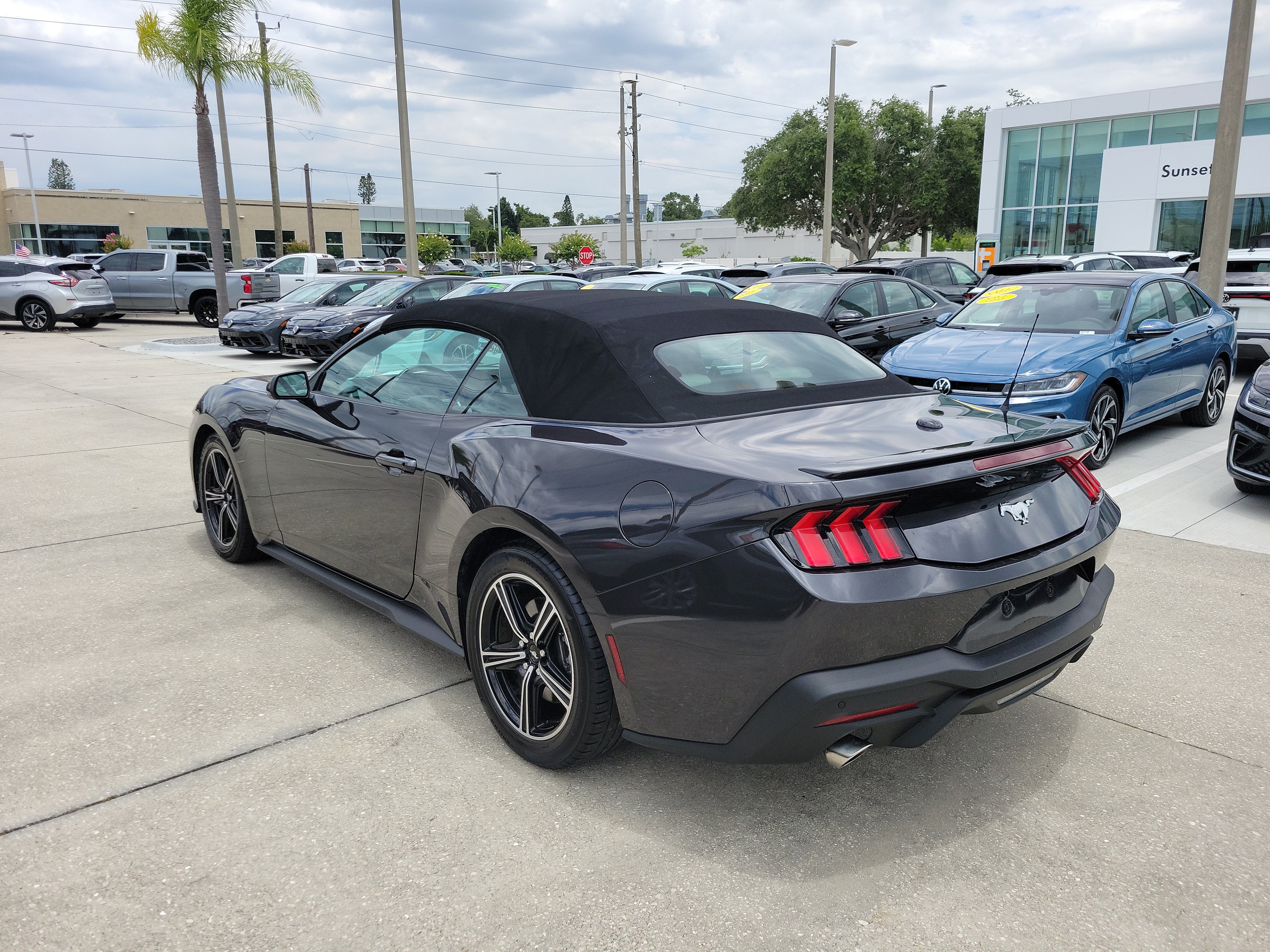Used 2024 Ford Mustang Premium RWD image 6