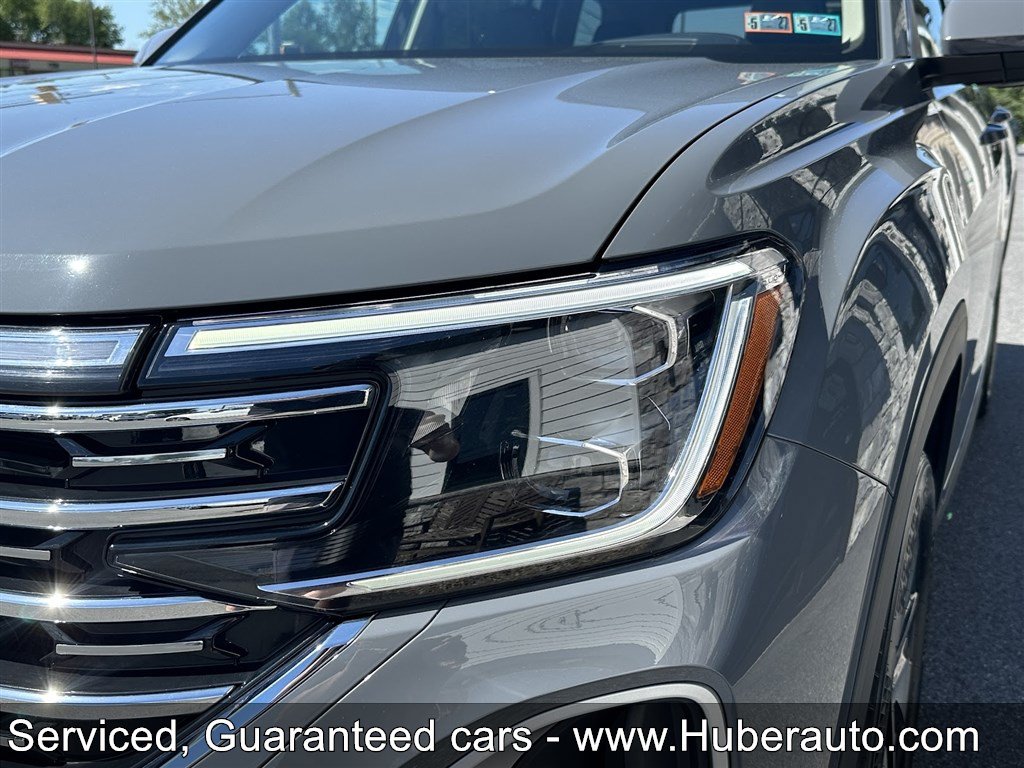 Used 2025 Volkswagen Atlas SEL AWD/4WD image 31