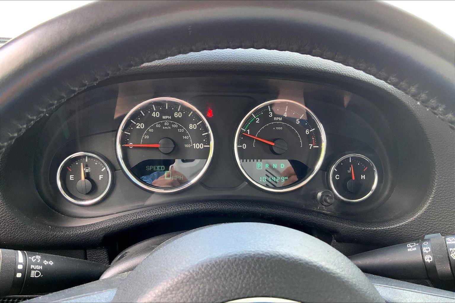 Used 2017 Jeep Wrangler Unlimited Sport w/ Connectivity Group image 17