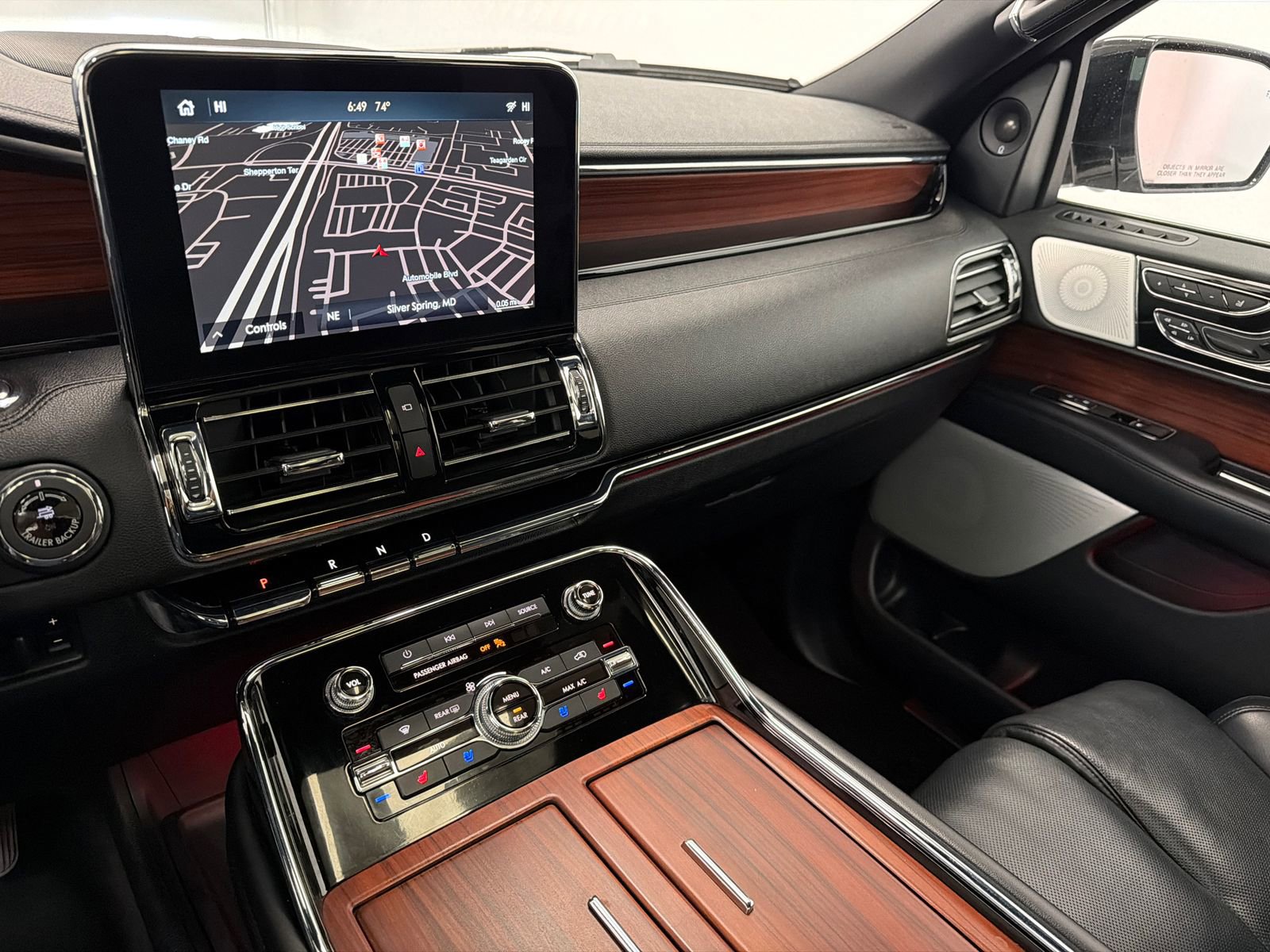 Used 2020 Lincoln Navigator Reserve w/ Luxury Package image 29