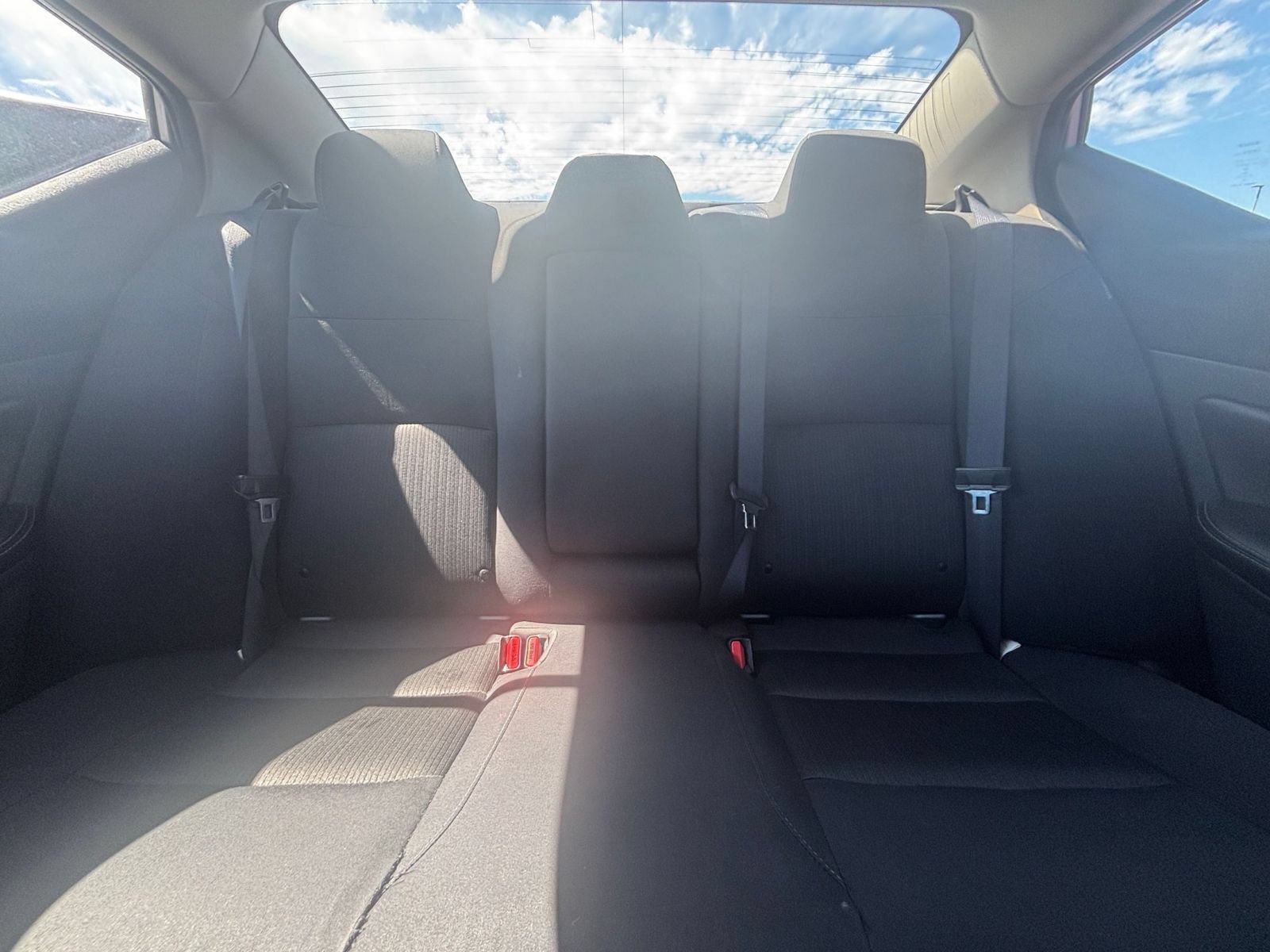 Used 2025 Nissan Altima 2.5 SV FWD image 36