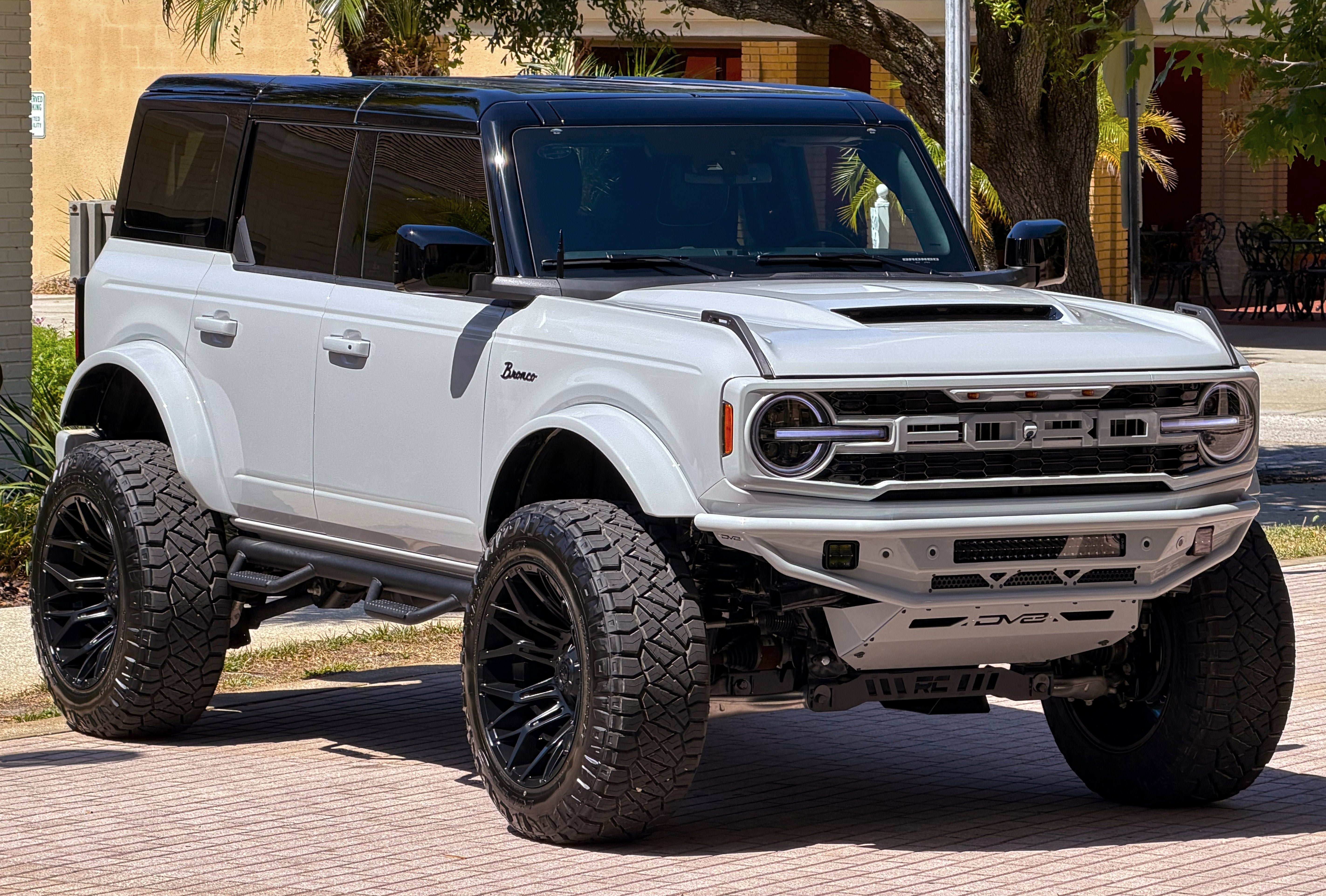 Used 2026 Ford Bronco Outer Banks AWD/4WD image 13