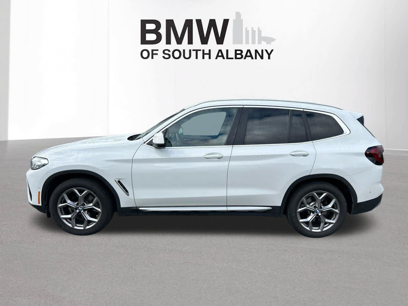 Used 2024 BMW X3 xDrive30i w/ Convenience Package AWD/4WD image 3