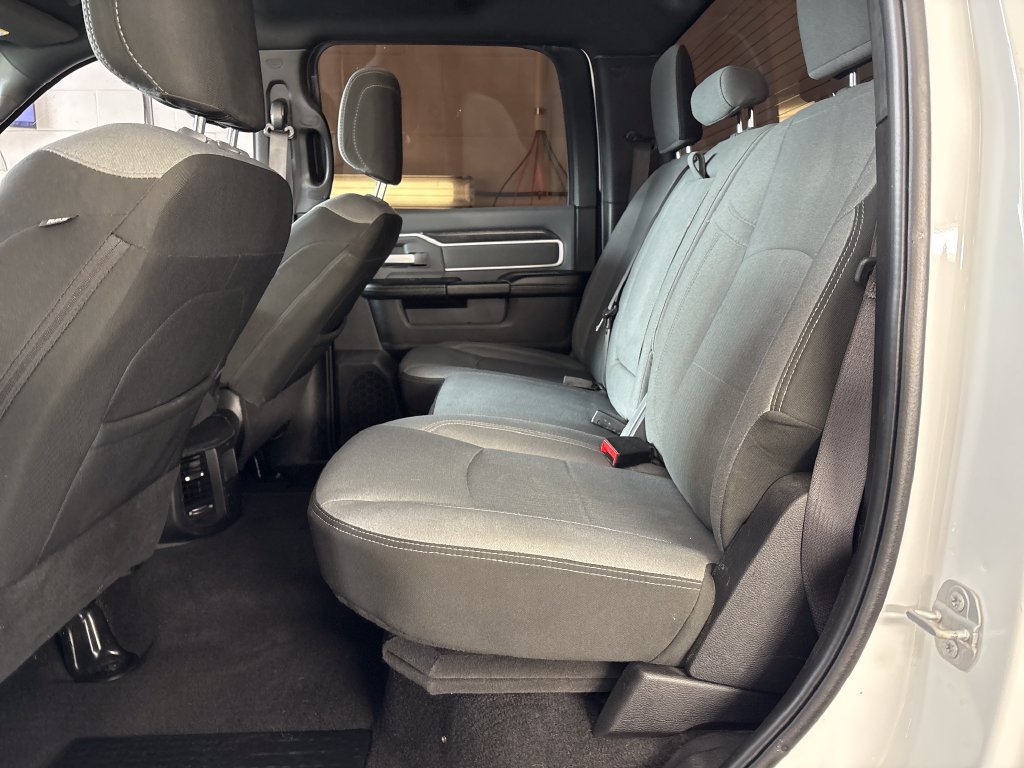 Used 2022 RAM 2500 Big Horn w/ Level 1 Equipment Group AWD/4WD image 21