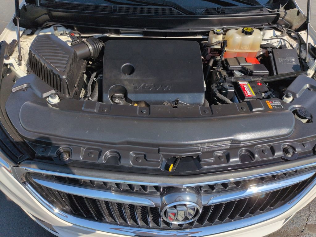 Used 2018 Buick Enclave Essence AWD/4WD image 22