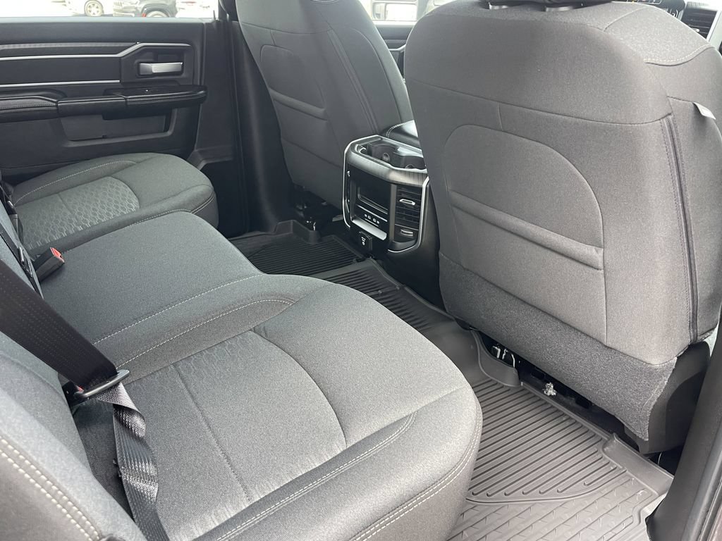New 2026 RAM 2500 Big Horn AWD/4WD image 21
