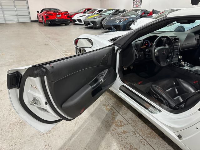 Used 2009 Chevrolet Corvette Coupe RWD image 15